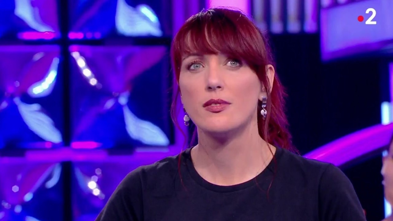 Valerie Maestro De Noubliez Pas Les Paroles Valérie ("N'oubliez pas les paroles") : sa famille, les critiques, sa  ressemblance avec Nolwenn Leroy... la maestro se confie - EXCLU : Femme  Actuelle Le MAG