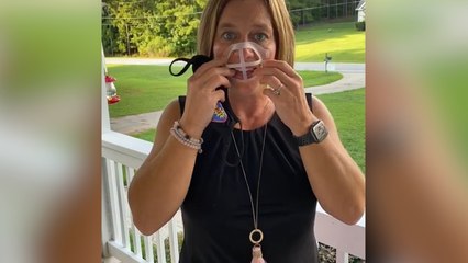 FEMME ACTUELLE - Cette enseignante révèle son astuce pour rendre le masque plus supportable