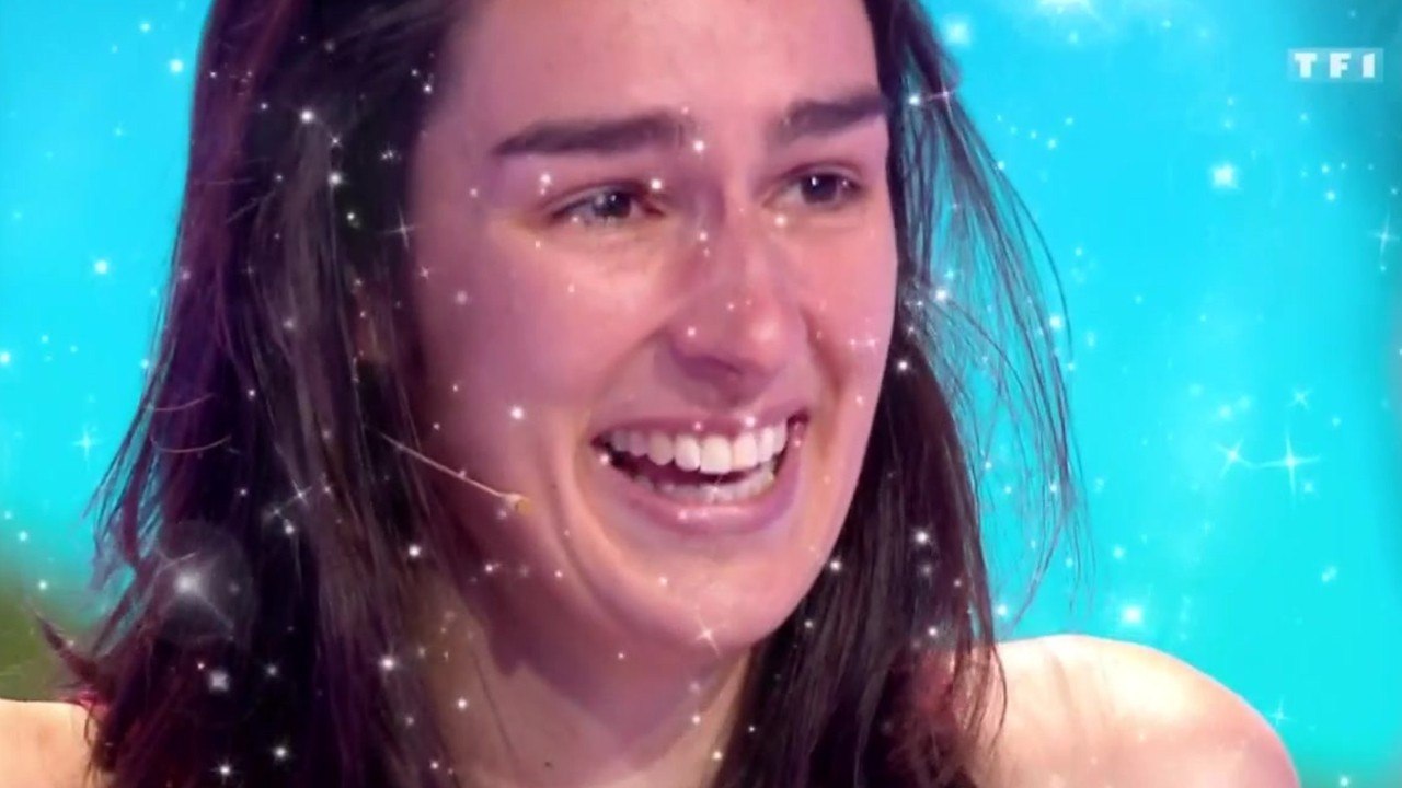 FEMME ACTUELLE - "Les 12 coups de midi" : qui est Caroline, la nouvelle maître de midi ?