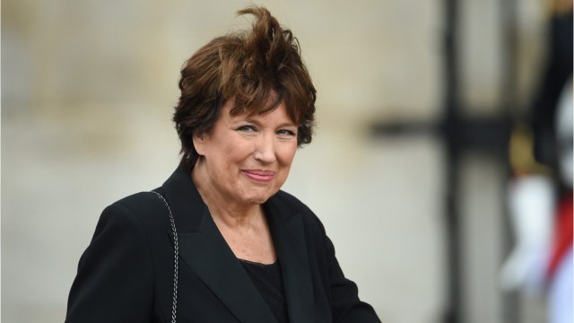 FEMME ACTUELLE - Roselyne Bachelot fustige les soignants sans masque et se fait sévèrement tacler