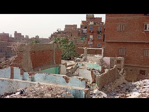 أهالي الدويقة يترقبون تذكرة الحياة الآمنة في الأسمرات