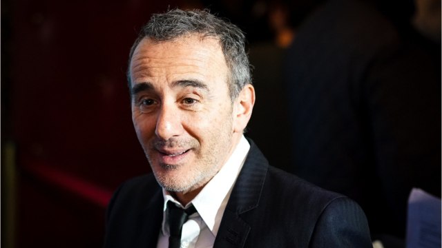 FEMME ACTUELLE - Elie Semoun barbu et crâne rasé : ses fans adorent son nouveau look à la Prison Break