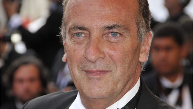 FEMME ACTUELLE - Yves Lecoq endetté : la voix des Guignols dévoile le coût faramineux de ses 4 châteaux