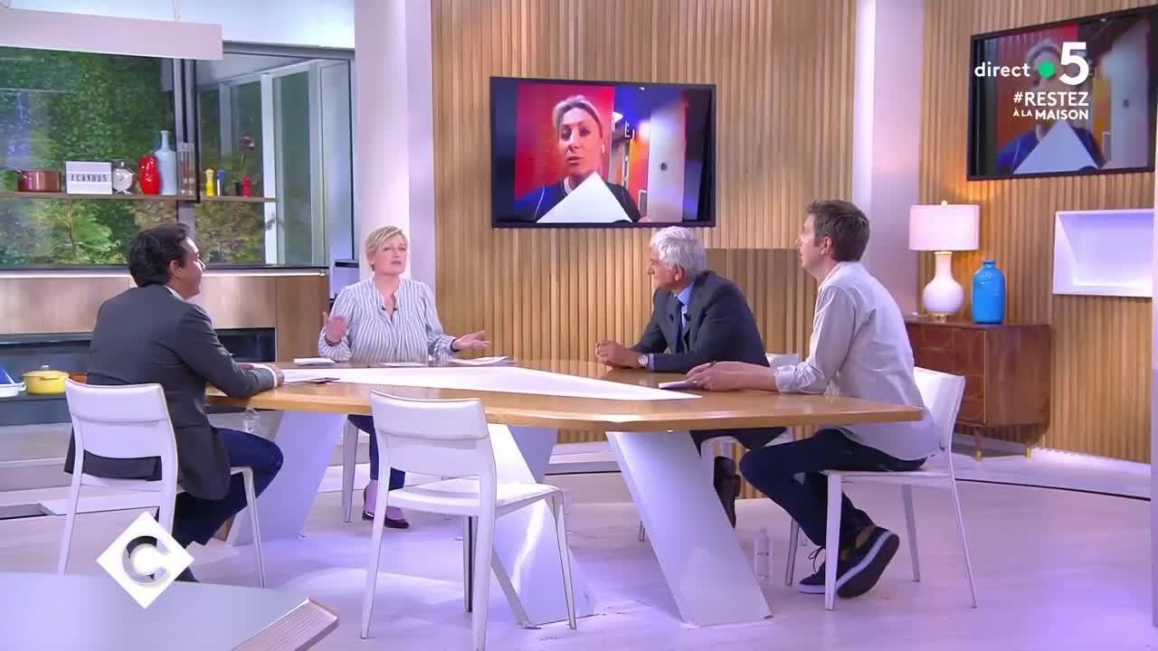 FEMME ACTUELLE -  "C à vous" : Anne-Elisabeth Lemoine souhaite joyeux anniversaire à Anne-Sophie Lapix, dans la cacophonie