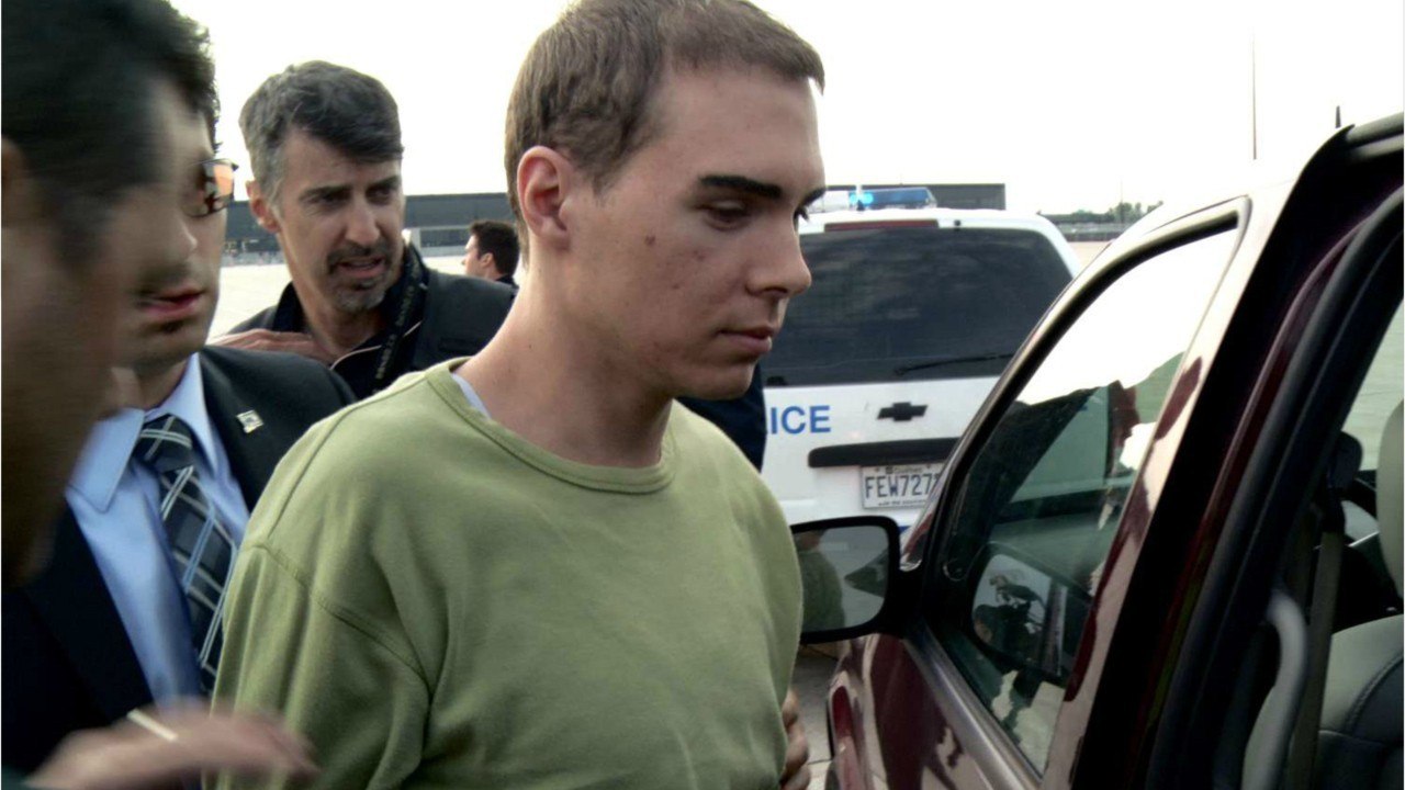 FEMME ACTUELLE - Luka Magnotta : inquiète pour sa santé, la mère du "dépeceur de Montréal" demande sa libération