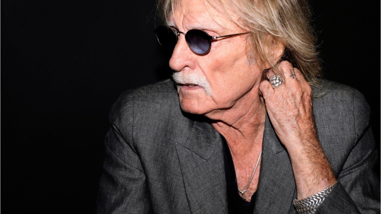 FEMME ACTUELLE - Décès de Christophe : le dernier hommage de son fils Romain Vidal