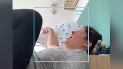 SIMONE : Pas facile le cours de pilates confinée dans un petit appartement !