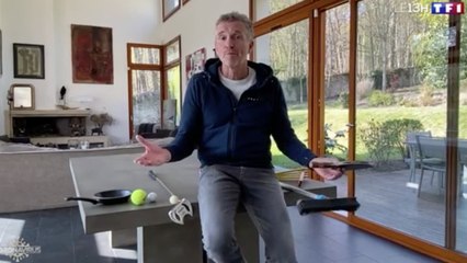 FEMME ACTUELLE - Denis Brogniart fait découvrir son salon dans le journal télévisé de TF1