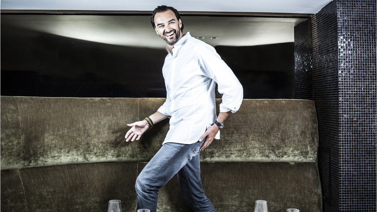 FEMME ACTUELLE - Cyril Lignac dévoile la promesse qu’il a faite à sa mère avant sa mort