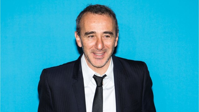 FEMME ACTUELLE - Elie Semoun inquiet pour son père en confinement dans un Ehpad