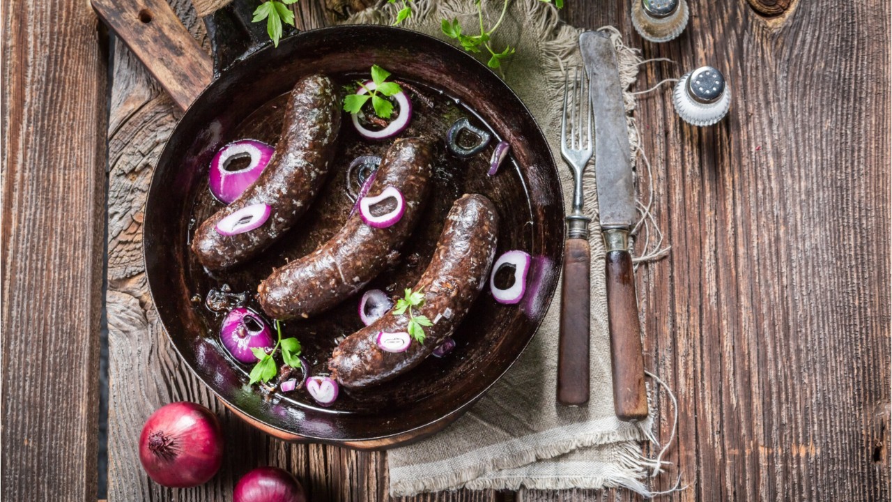 Comment bien faire cuire du boudin noir ? + la différence entre le noir et  le blanc - Cuisine Actuelle