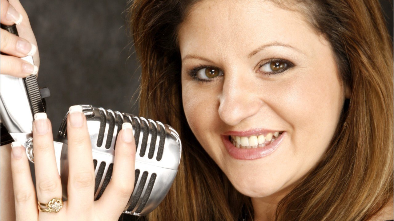 FEMME ACTUELLE - Cindy Sander ("Nouvelle Star") amincie : elle partage les photos bluffantes de sa perte de poids