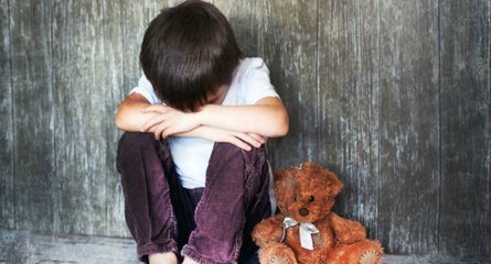 FEMME ACTUELLE - Confinement : le gouvernement alerte sur les risques de violences faites aux enfants