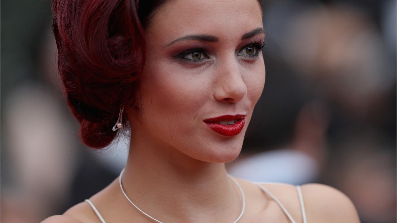 FEMME ACTUELLE - Delphine Wespiser : son vibrant hommage à son médecin mort du coronavirus