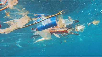 FEMME ACTUELLE - 5 gestes quotidiens pour réduire notre consommation de plastique