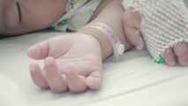 FEMME ACTUELLE - Mort subite du nourrisson : les gestes d’urgence qui peuvent sauver un bébé