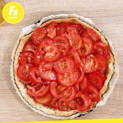 FEMME ACTUELLE - La recette de la tarte à la tomate et à la moutarde