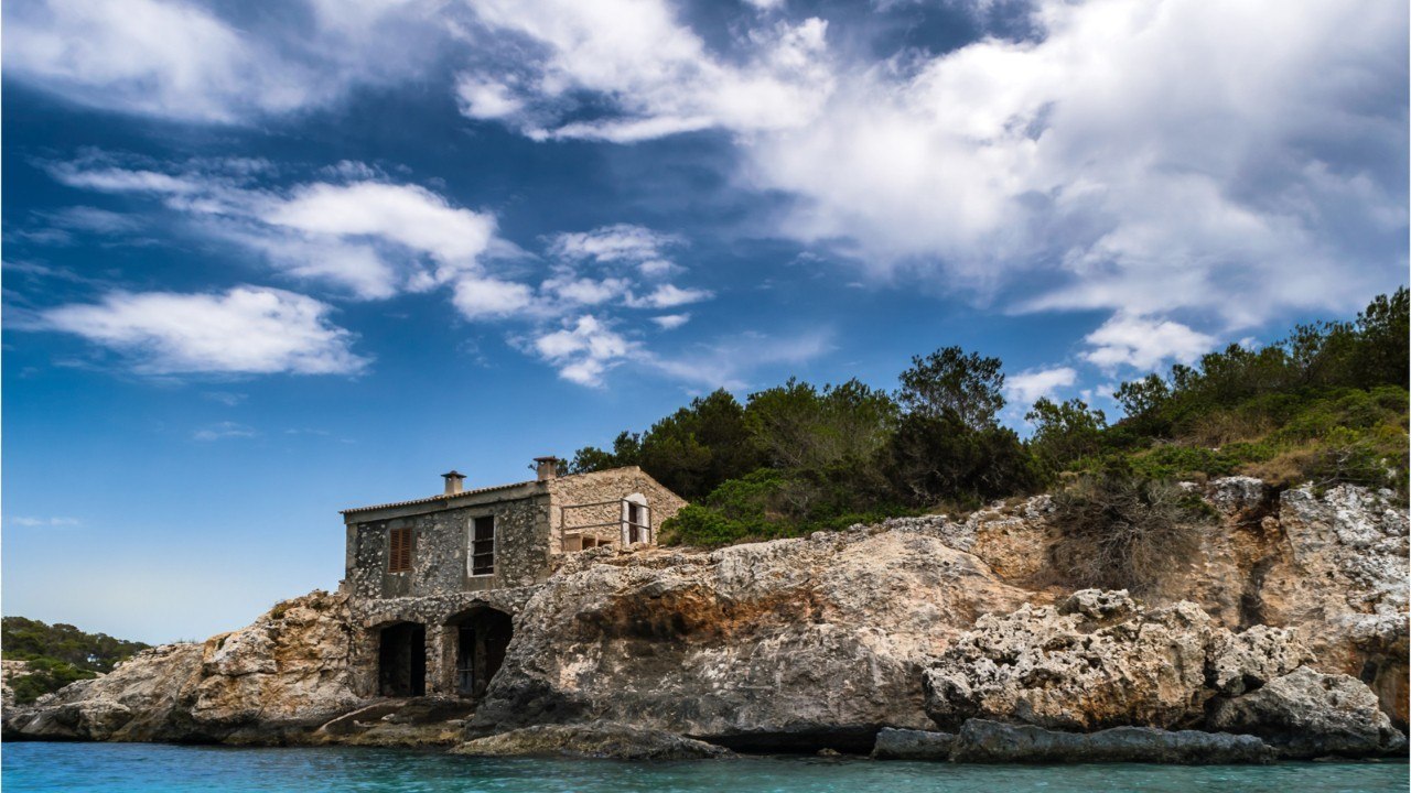 FEMME ACTUELLE - VACANCES 2019 : LES 10 DESTINATIONS PRÉFÉRÉES DES FRANÇAIS