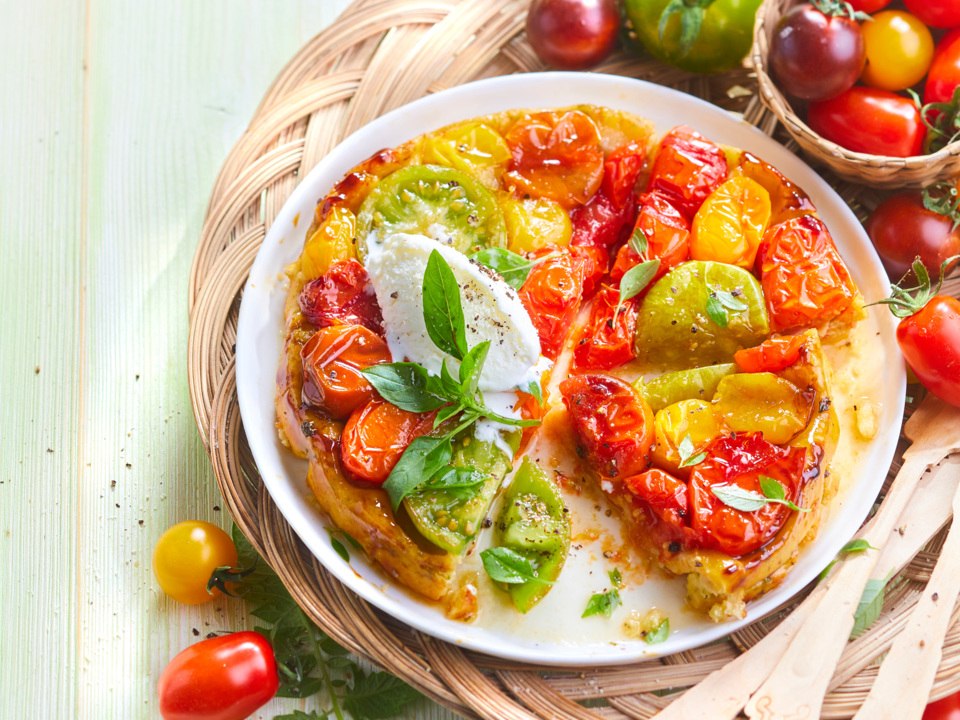 CUISINE ACTUELLE Tatin basilic aux tomates et sa glace au yaourt