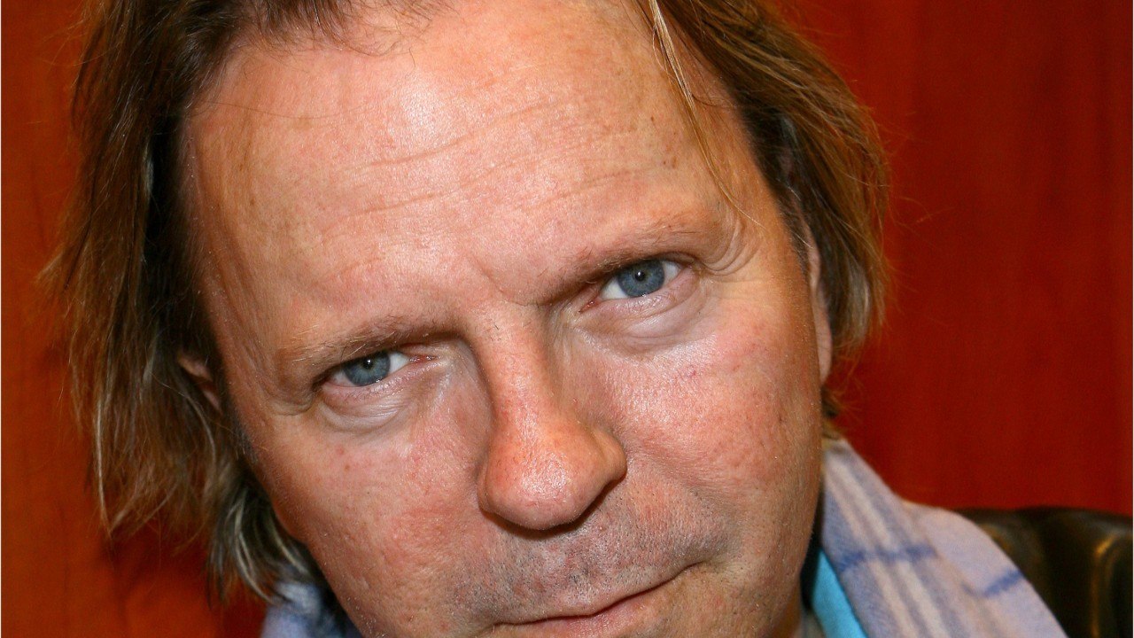 FEMME ACTUELLE - Mort de Thierry Séchan, le frère de Renaud : retour sur une relation fraternelle compliquée