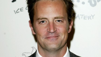 FEMME ACTUELLE - La dernière apparition de Matthew Perry (Friends) inquiète : a-t-il renoué avec ses démons ?