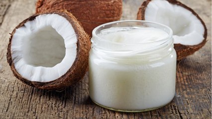 FEMME ACTUELLE - L'huile de coco : un remède magique pour mes cheveux ?