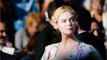 FEMME ACTUELLE - Cannes : une actrice s'évanouit à cause de sa robe trop serrée !
