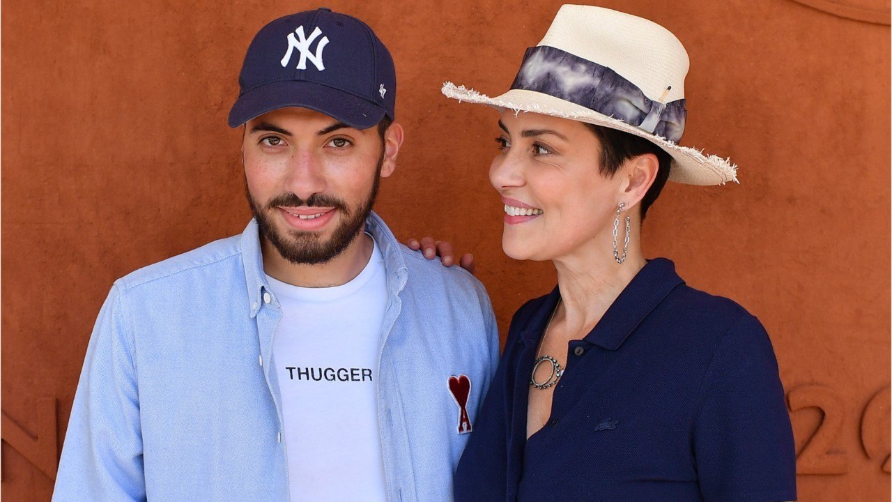 FEMME ACTUELLE - Cristina Cordula radieuse à Roland-Garros avec son fils Enzo