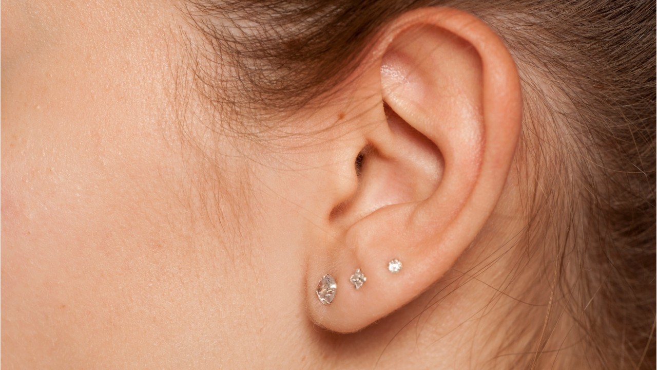 Piercing Nombril Combien De Temps Avant De Se Baigner Piercing : 3 erreurs à éviter à l'approche de l'été : Femme Actuelle Le MAG