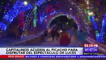 Capitalinos disfrutan de Show Pirotécnico en El Picacho