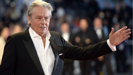 FEMME ACTUELLE - Naissance chez les Delon? Anthony dément et recadre Alain, son père
