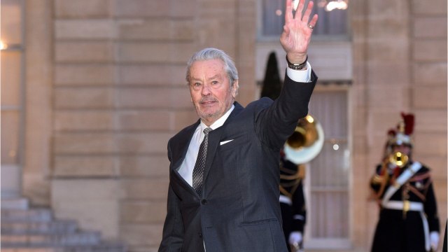 FEMME ACTUELLE - Alain Delon : une pétition contre sa Palme d'Or d'honneur à Cannes