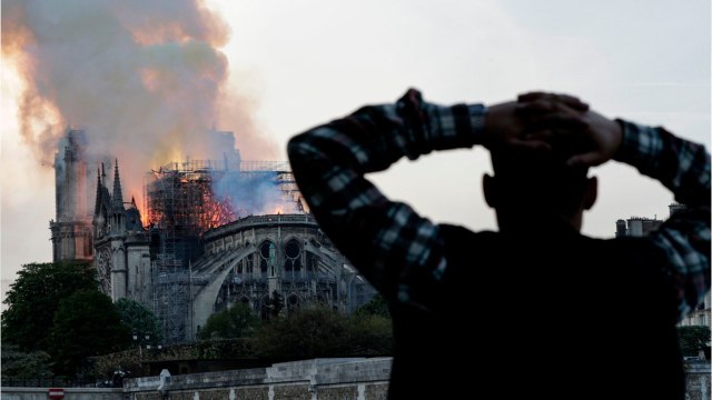 FEMME ACTUELLE - Incendie Notre-Dame de paris : “indécent”, ce selfie de Jack Lang qui fait polémique