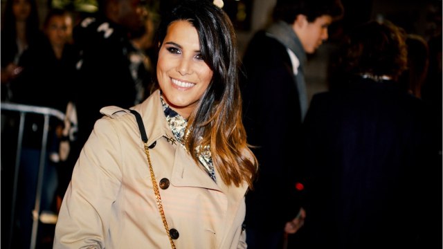 FEMME ACTUELLE – Karine Ferri, en combishort et cuissardes, illumine la Fashion Week