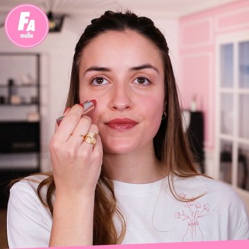 FEMME ACTUELLE - Un maquillage complet avec un rouge à lèvres