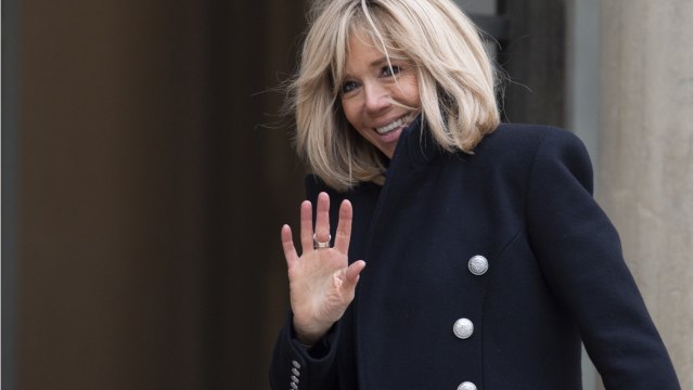 FEMME ACTUELLE - Brigitte Macron s'explique sur le week-end au ski d'Emmanuel Macron et prend sa défense