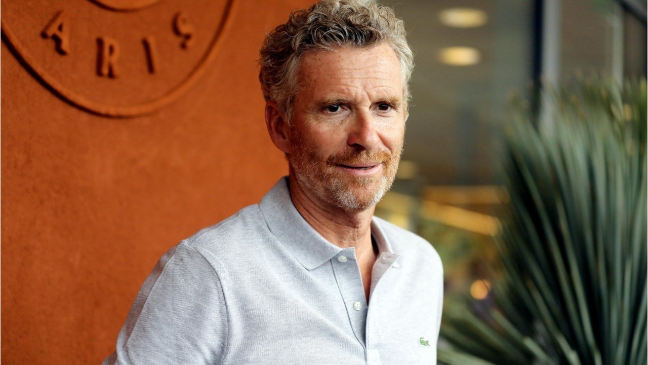 FEMME ACTUELLE - Denis Brogniart : ce nouveau défi relevé après sa maladie