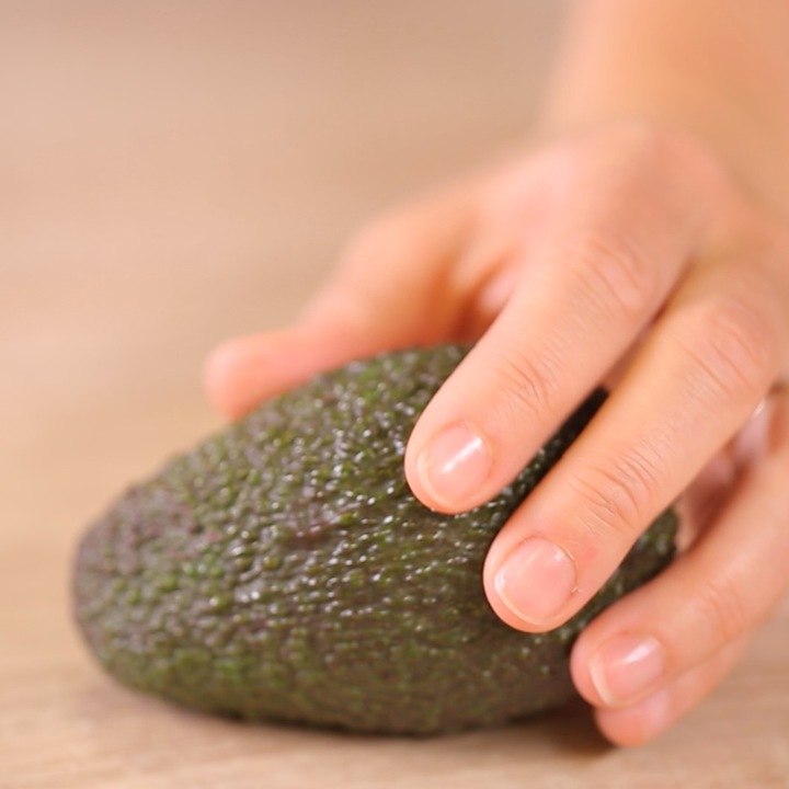 FEMME ACTUELLE - 3 méthodes naturelles pour faire mûrir plus vite son avocat