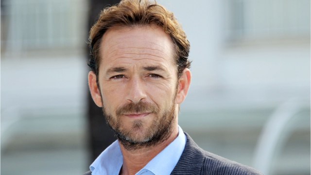 FEMME ACTUELLE - Mort de Luke Perry : les obsèques du comédien se sont déroulées dans la plus grande discrétion il y a 3 jours