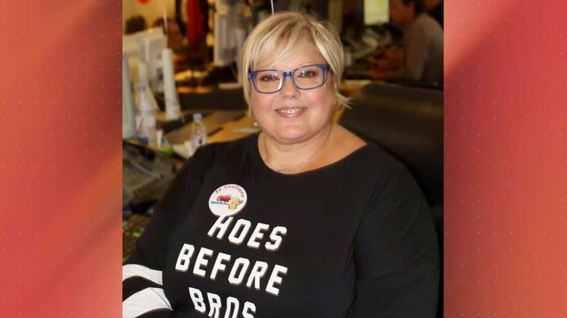 FEMME ACTUELLE - Laurence Boccolini rayonnante sans maquillage