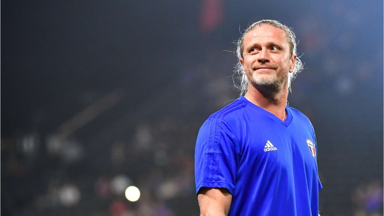 FEMME ACTUELLE - "Menteur !" : la fille d'Emmanuel Petit accuse son père de "se faire passer pour une victime" dans Salut les Terriens