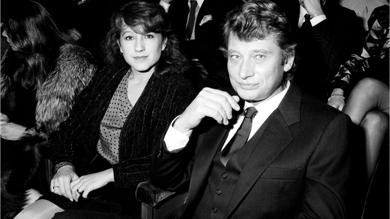 FEMME ACTUELLE - Johnny Hallyday et Nathalie Baye : retour sur une histoire d'amour "intense et sincère"