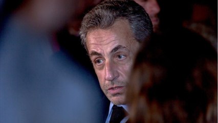 FEMME ACTUELLE - Nicolas Sarkozy, jaloux de Camille Lacourt, demande à Carla Bruni de s'éclipser