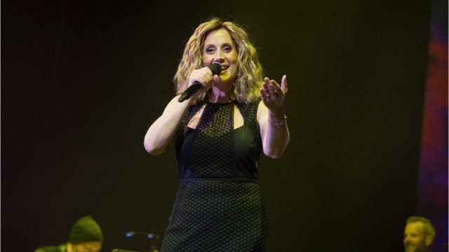 FEMME ACTUELLE - Lara Fabian, amoureuse d’un homme de 36 ans, répond aux critiques sur leur différence d’âge