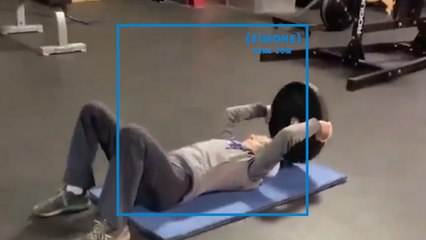 SIMONE : Une mamie sportive !