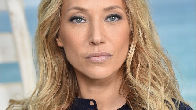 FEMME ACTUELLE - Johnny Hallyday : Pierre Billon ignore les menaces de Laura Smet et évoque de nouveau le passé du taulier