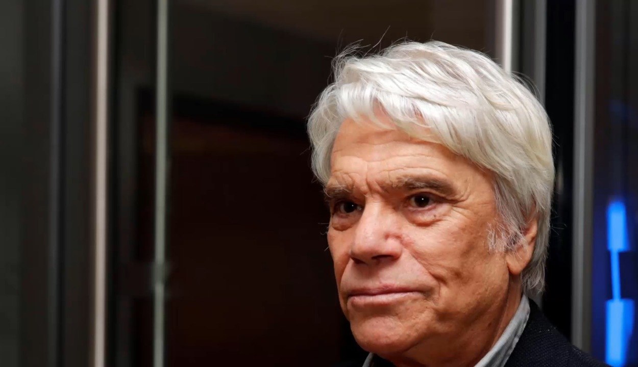 FEMME ACTUELLE - Bernard Tapie : malgré son cancer de l’estomac, il fait son grand retour à la télévision