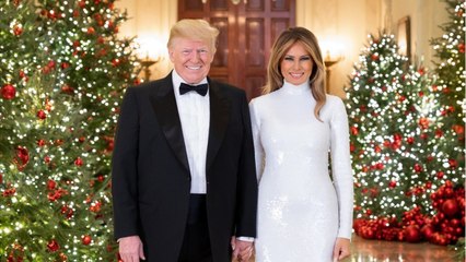 FEMME ACTUELLE - Melania et Donald Trump : leur effrayante carte de vœux de Noël digne d'un film d'horreur