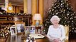 FEMME ACTUELLE - Elizabeth II : quand la reine se prend pour la Mère Noël (et fait le bonheur de ses employés)