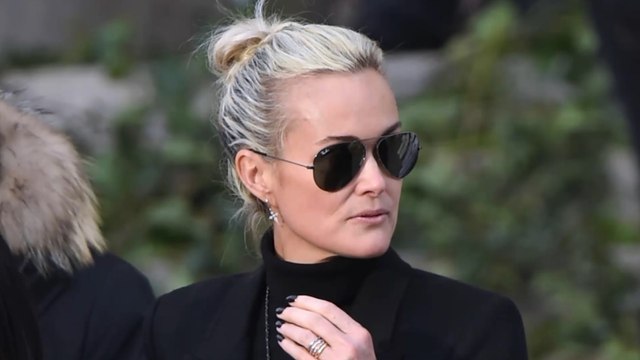 FEMME ACTUELLE - Laeticia Hallyday violemment insultée par un chroniqueur de Touche pas à mon poste, Cyril Hanouna en colère